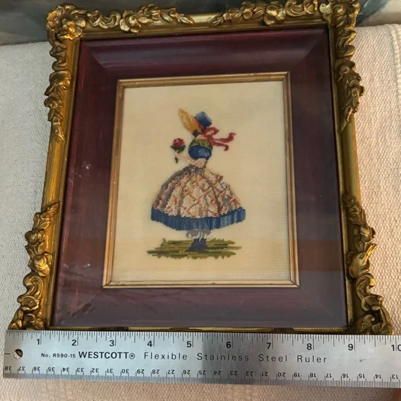 Vintage Petit Point Framed Fine Needlepoint Gilt Gold Wood Frame Victorian Girl - Picture 6 of 12